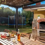 House With Private Pool Seabird *