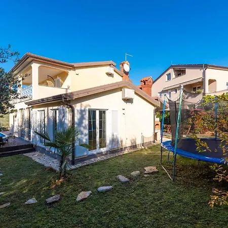 House With Private Pool Seabird Vakantiehuis Rosini