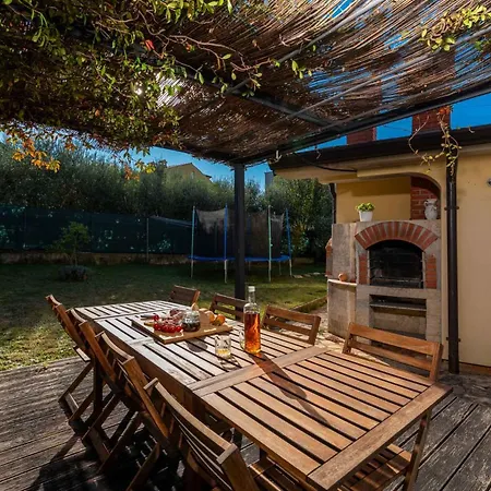 House With Private Pool Seabird Hébergement de vacances *